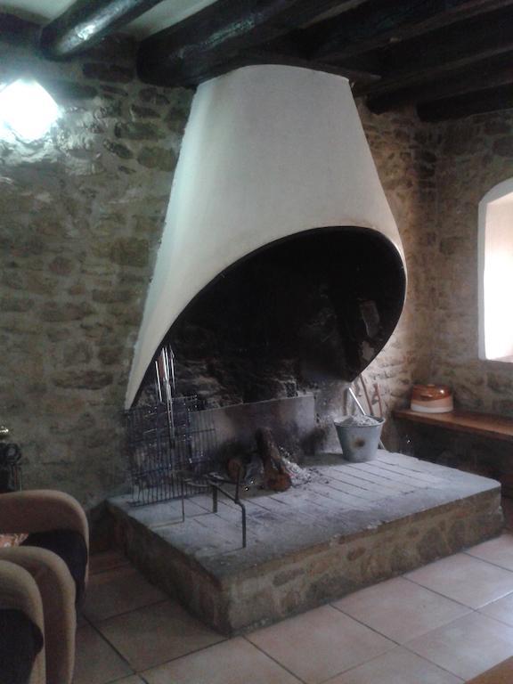 فندق Olianaفي  Casa Angrill المظهر الخارجي الصورة